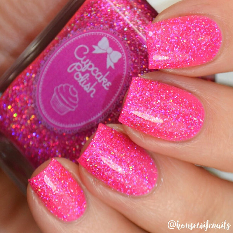 Hot Pink Color-Shifting Aurora Shimmer Nail Polish - Cirque Colors C'est  Chic